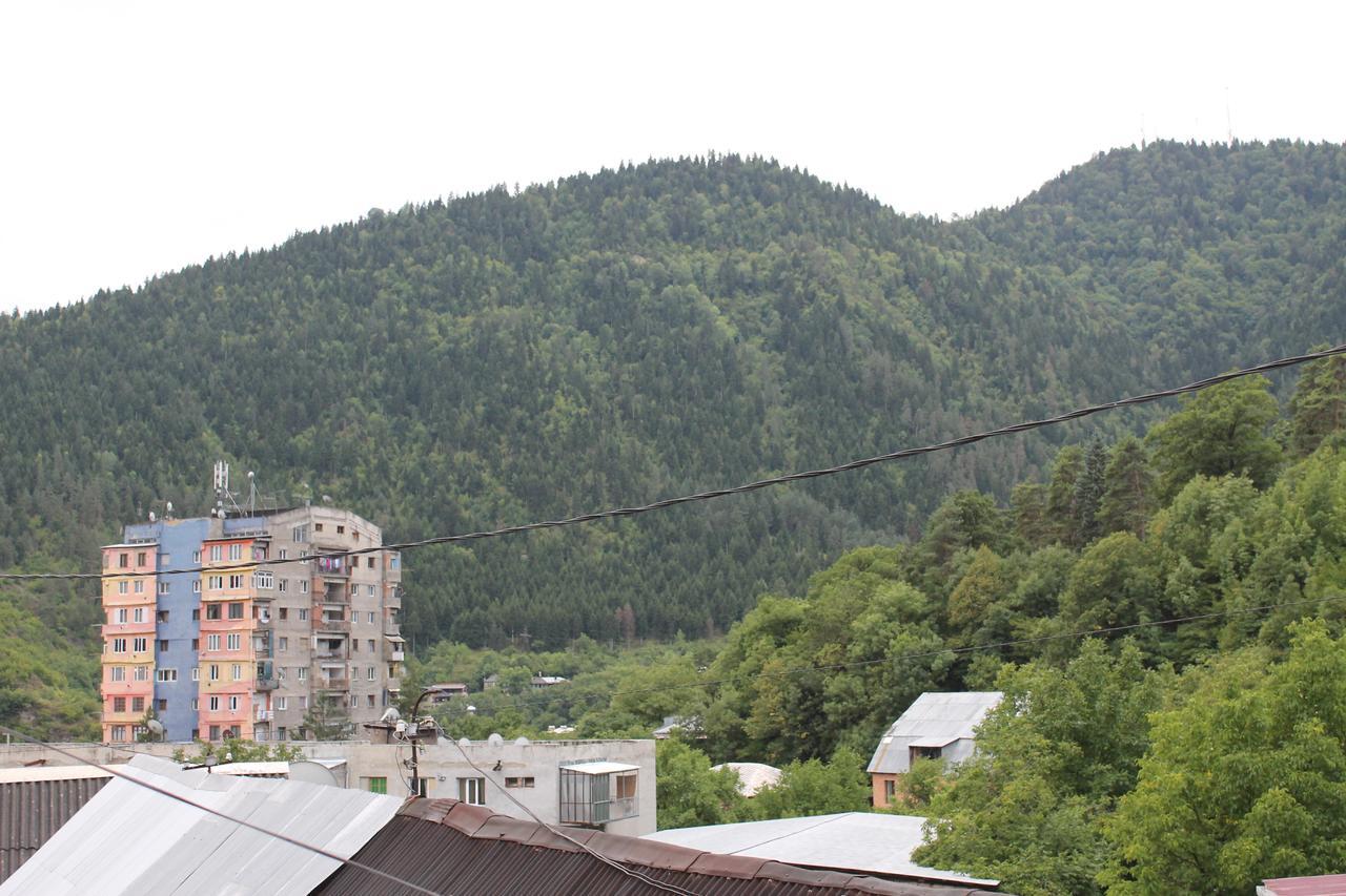 Hotel Mariko à Bordjomi Extérieur photo
